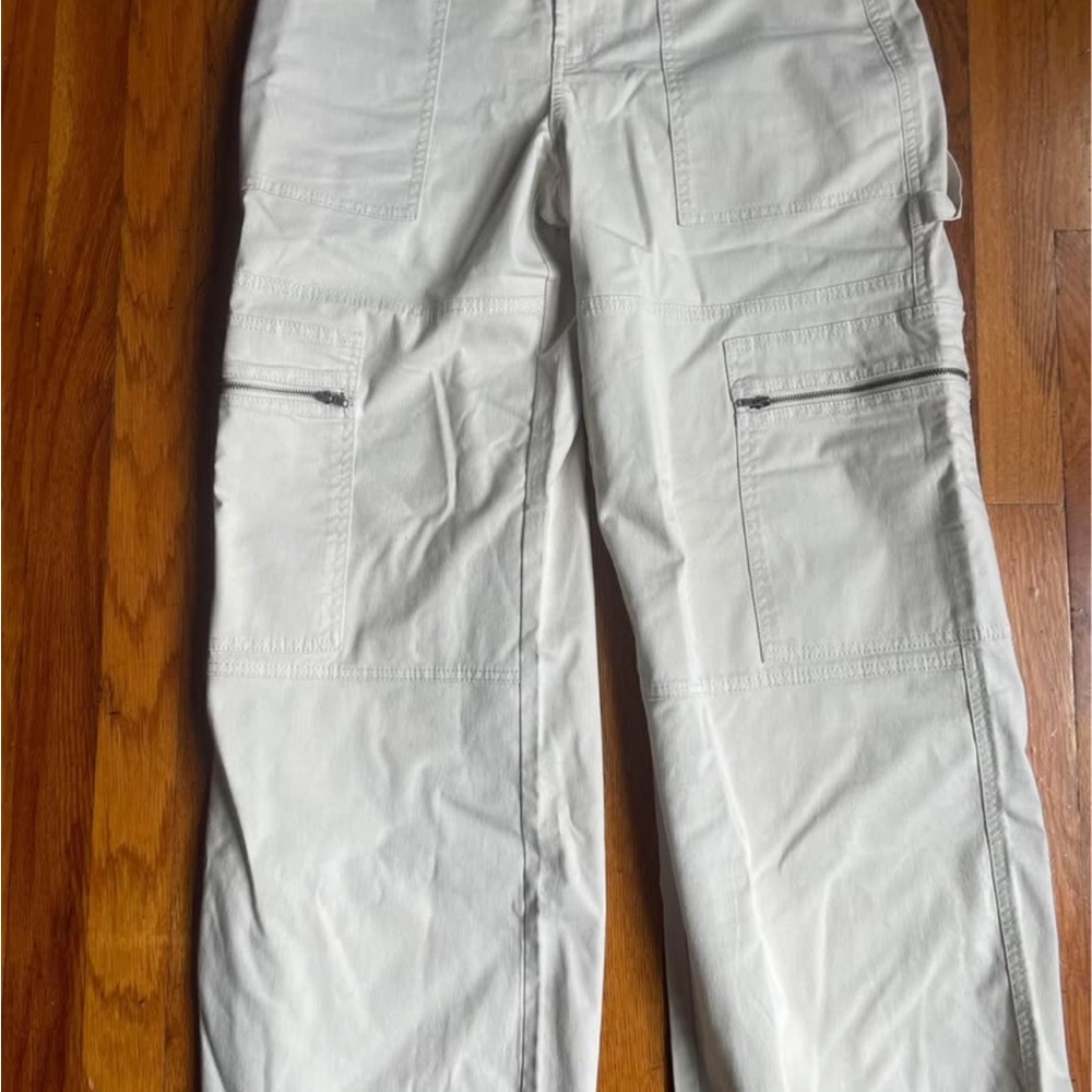 Women’s Cream Cargo Pants